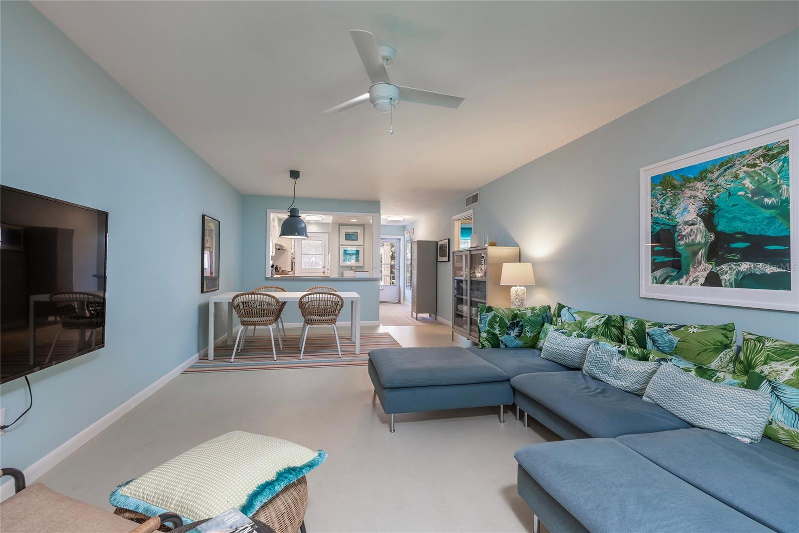 Image 13 of 34 For 500 Glennes Lane 202