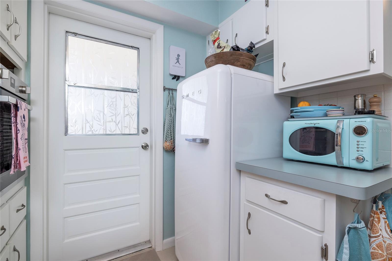 Image 16 of 34 For 500 Glennes Lane 202