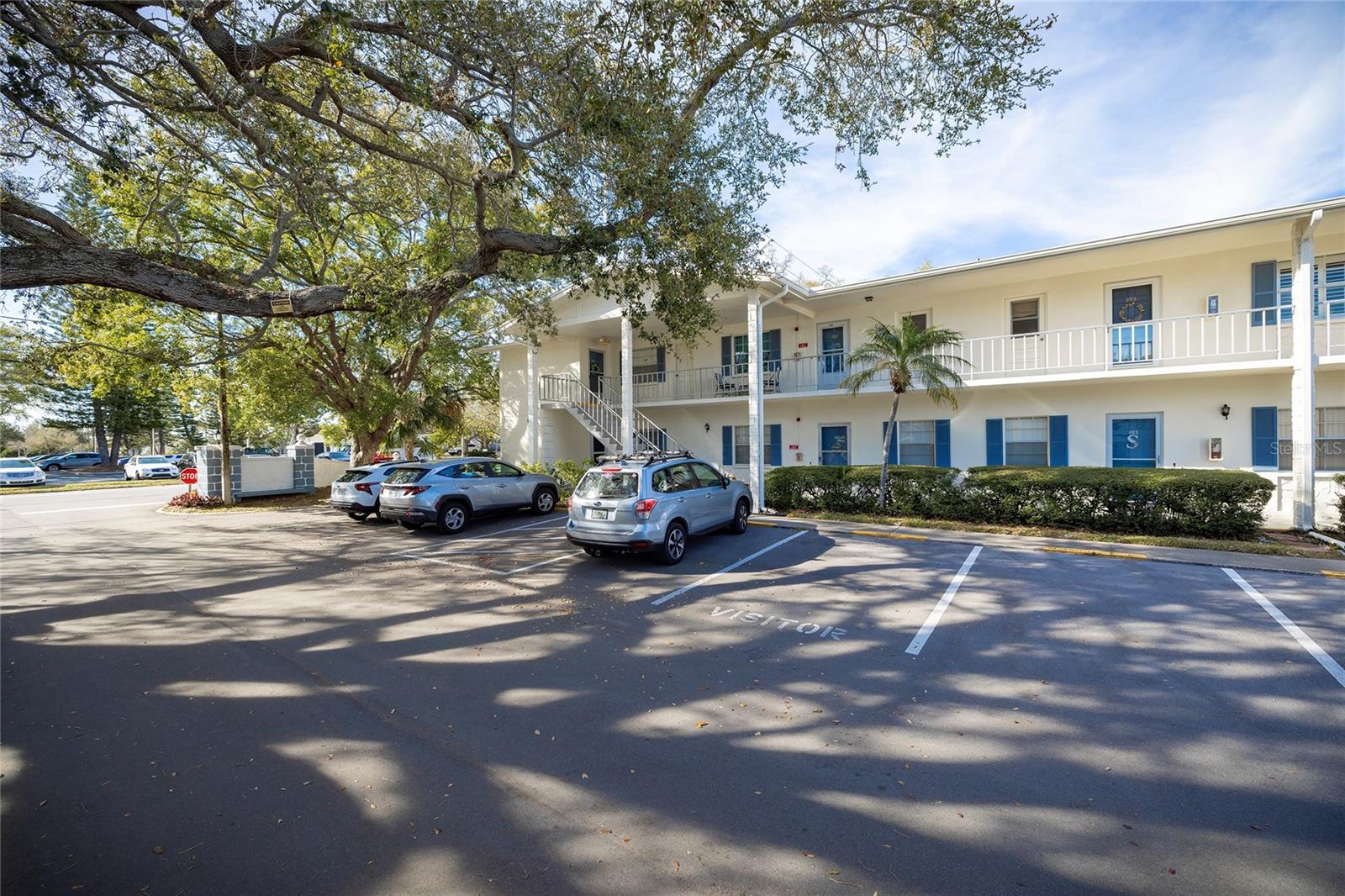 Image 23 of 34 For 500 Glennes Lane 202