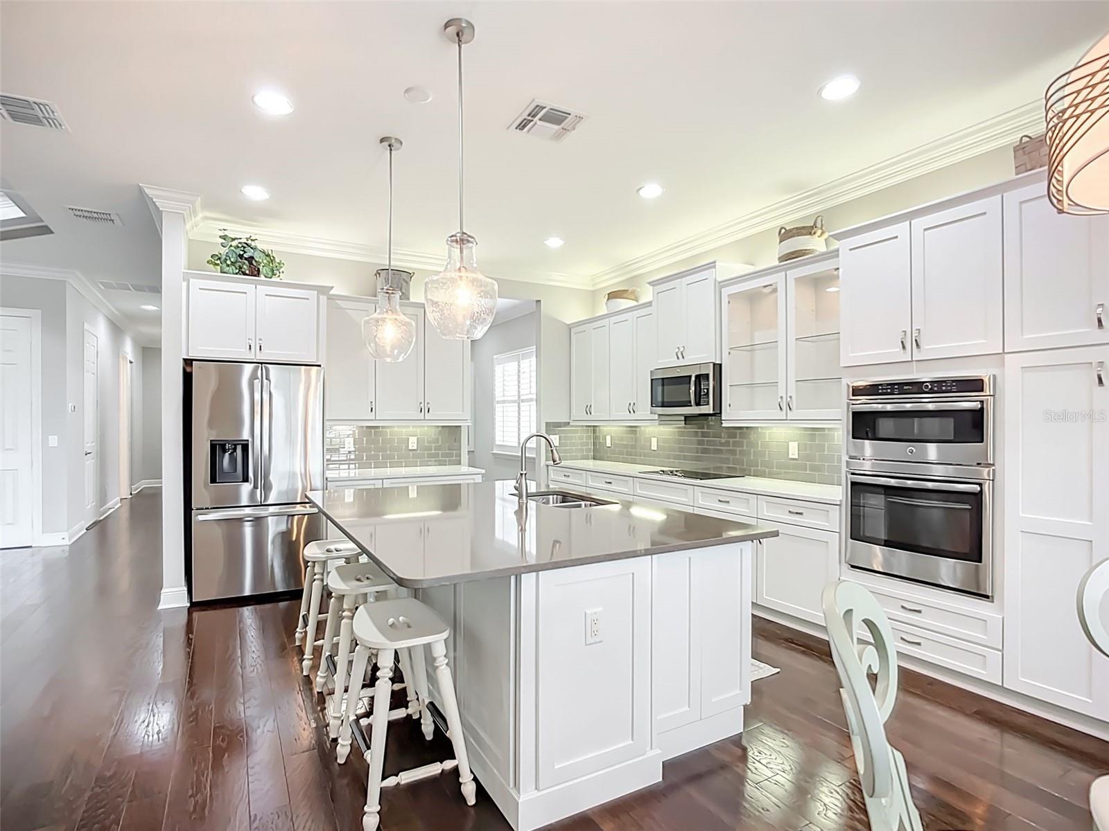 Image 17 of 75 For 15909 Cape Coral Drive