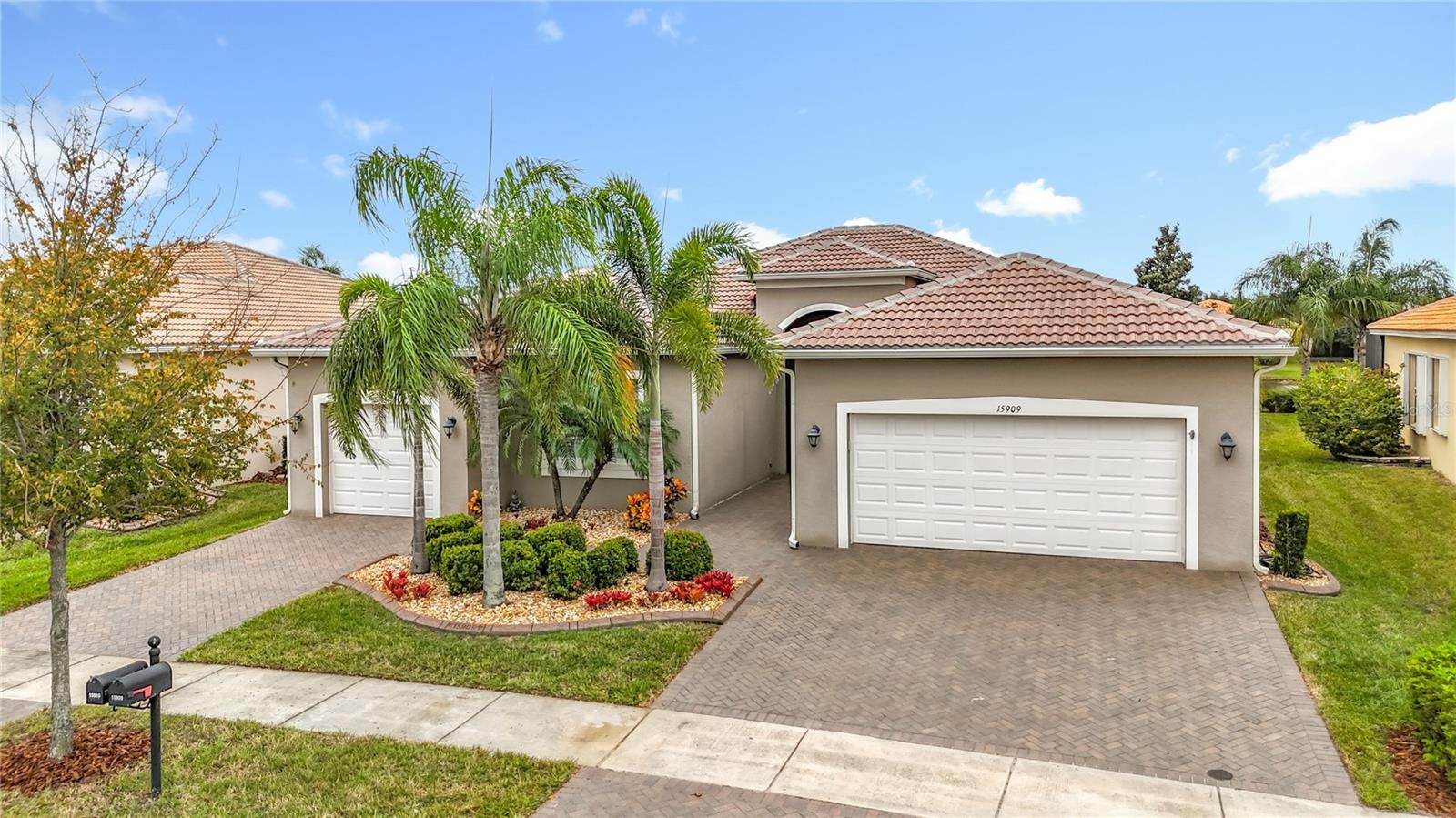 Image 3 of 75 For 15909 Cape Coral Drive