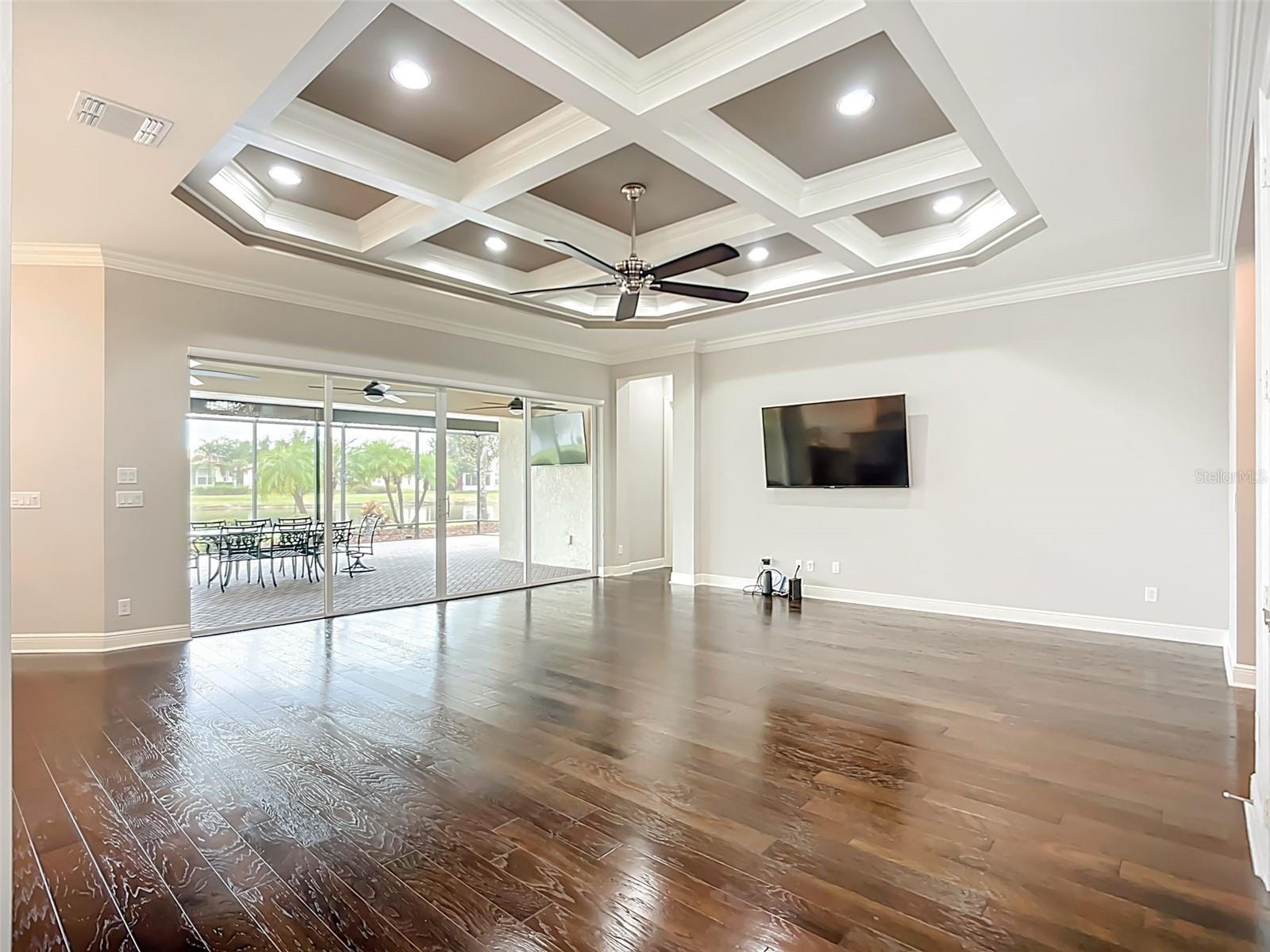 Image 8 of 75 For 15909 Cape Coral Drive