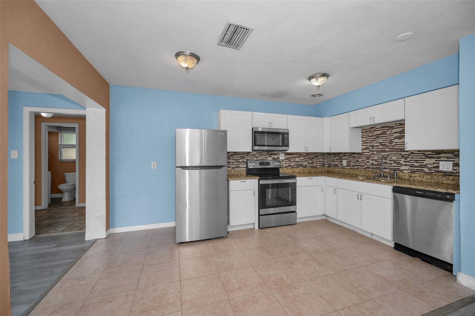 Image 11 of 81 For 2476 Coronado Way