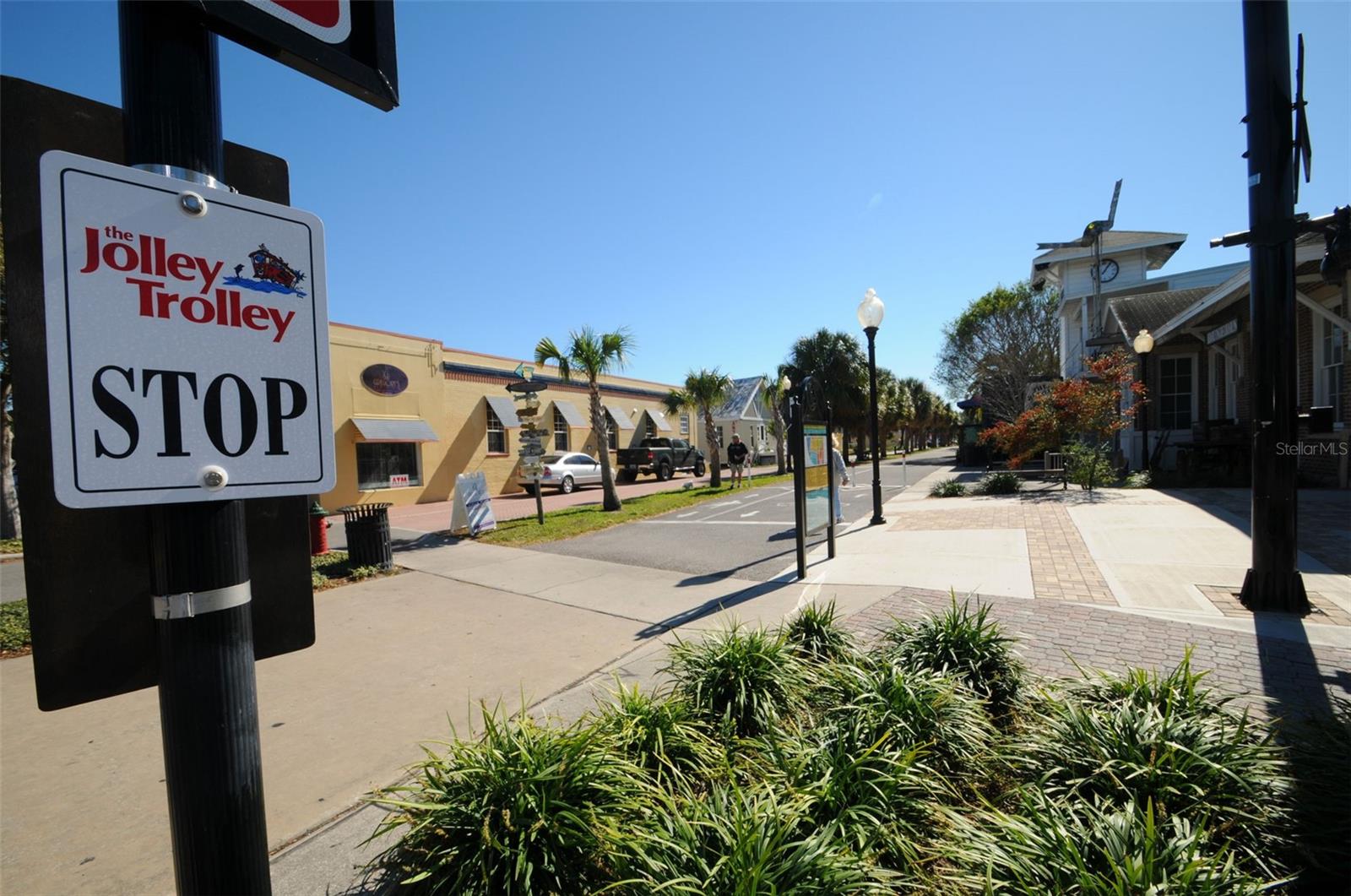 Image 54 of 81 For 2476 Coronado Way