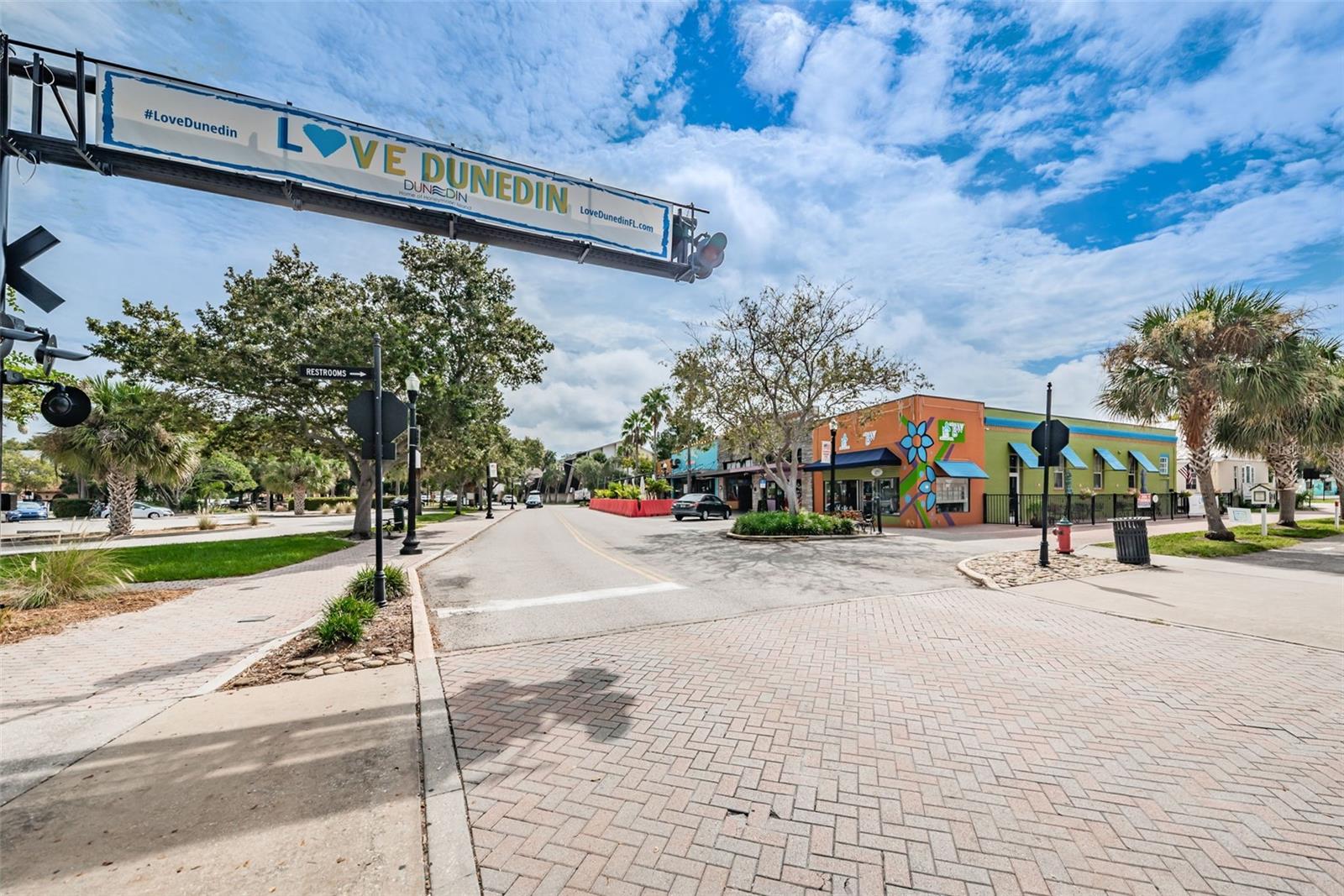 Image 64 of 81 For 2476 Coronado Way