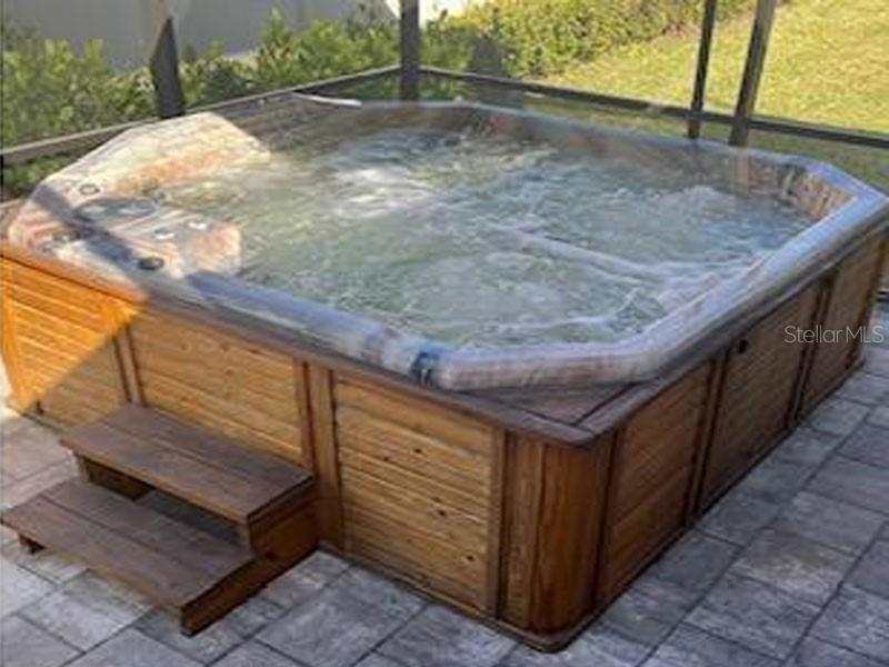 Image 19 of 21 For 10429 Macfarlane Place