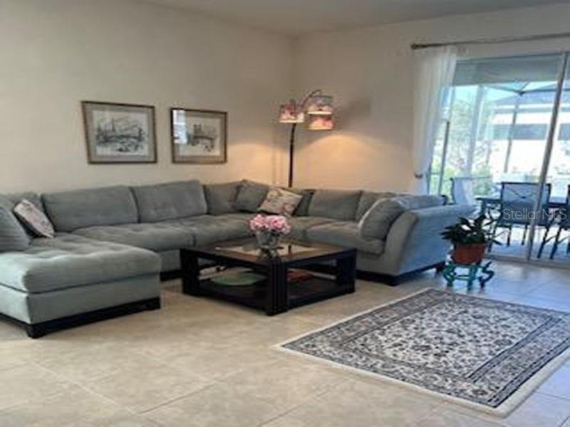 Image 8 of 21 For 10429 Macfarlane Place