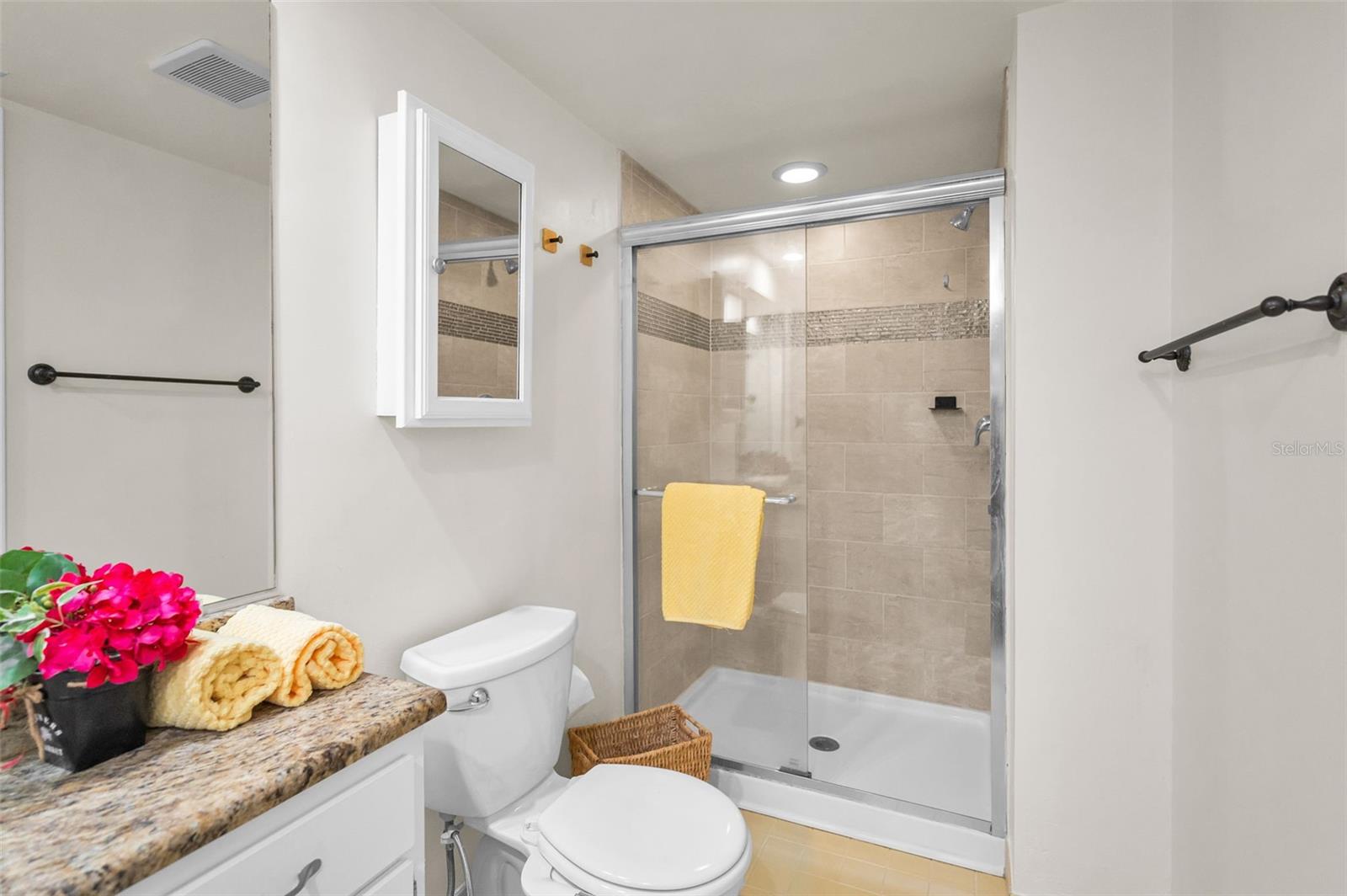 Image 19 of 40 For 68 Country Club Drive N-a