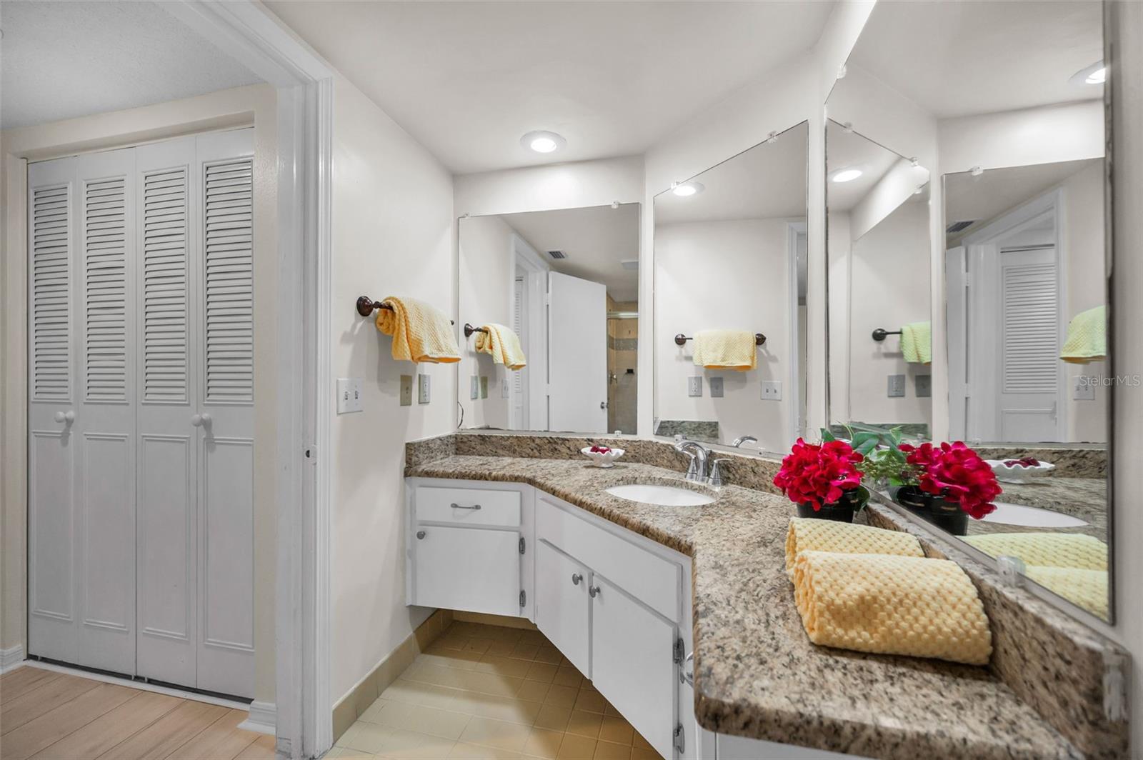 Image 20 of 40 For 68 Country Club Drive N-a