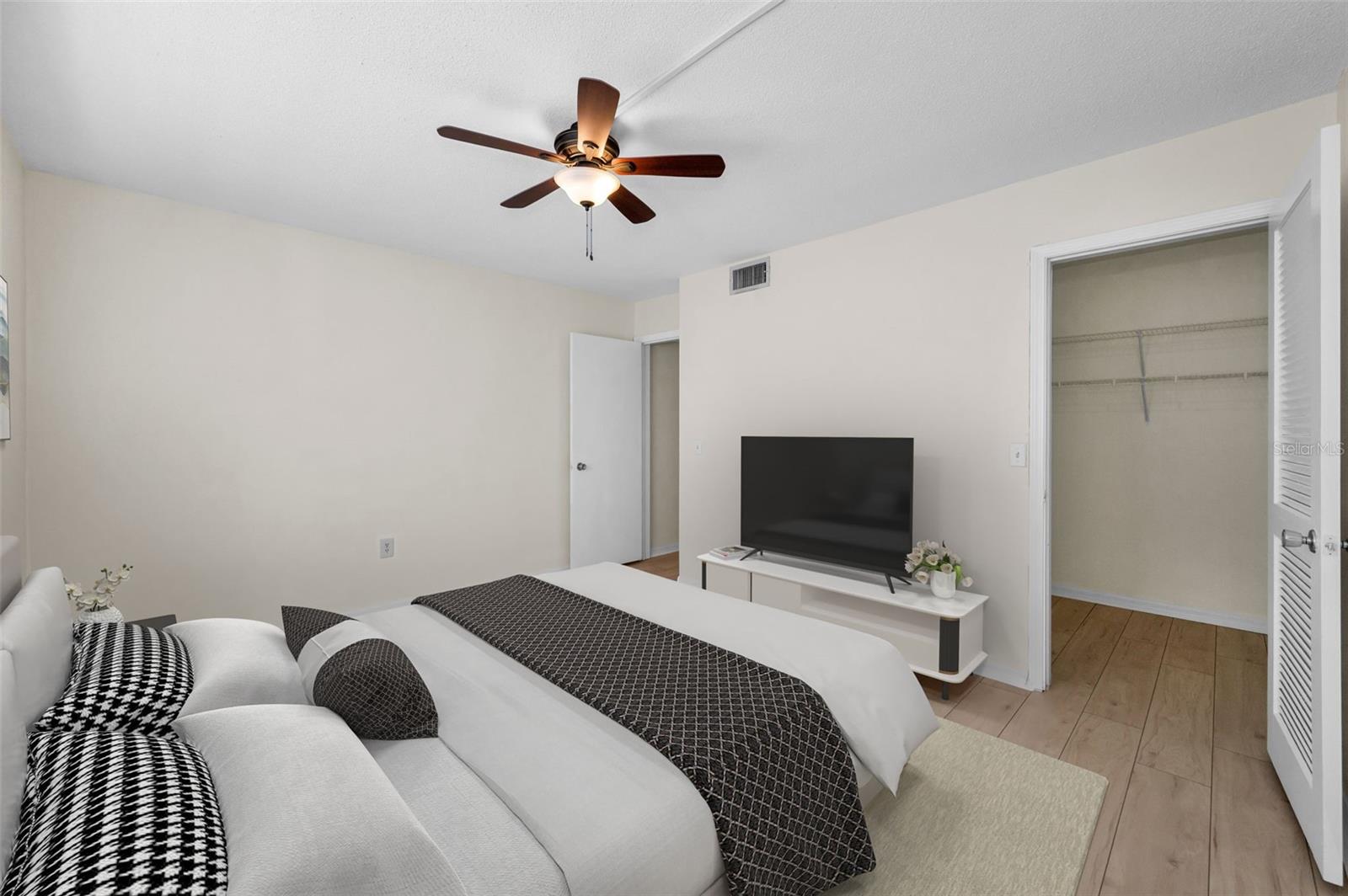 Image 22 of 40 For 68 Country Club Drive N-a