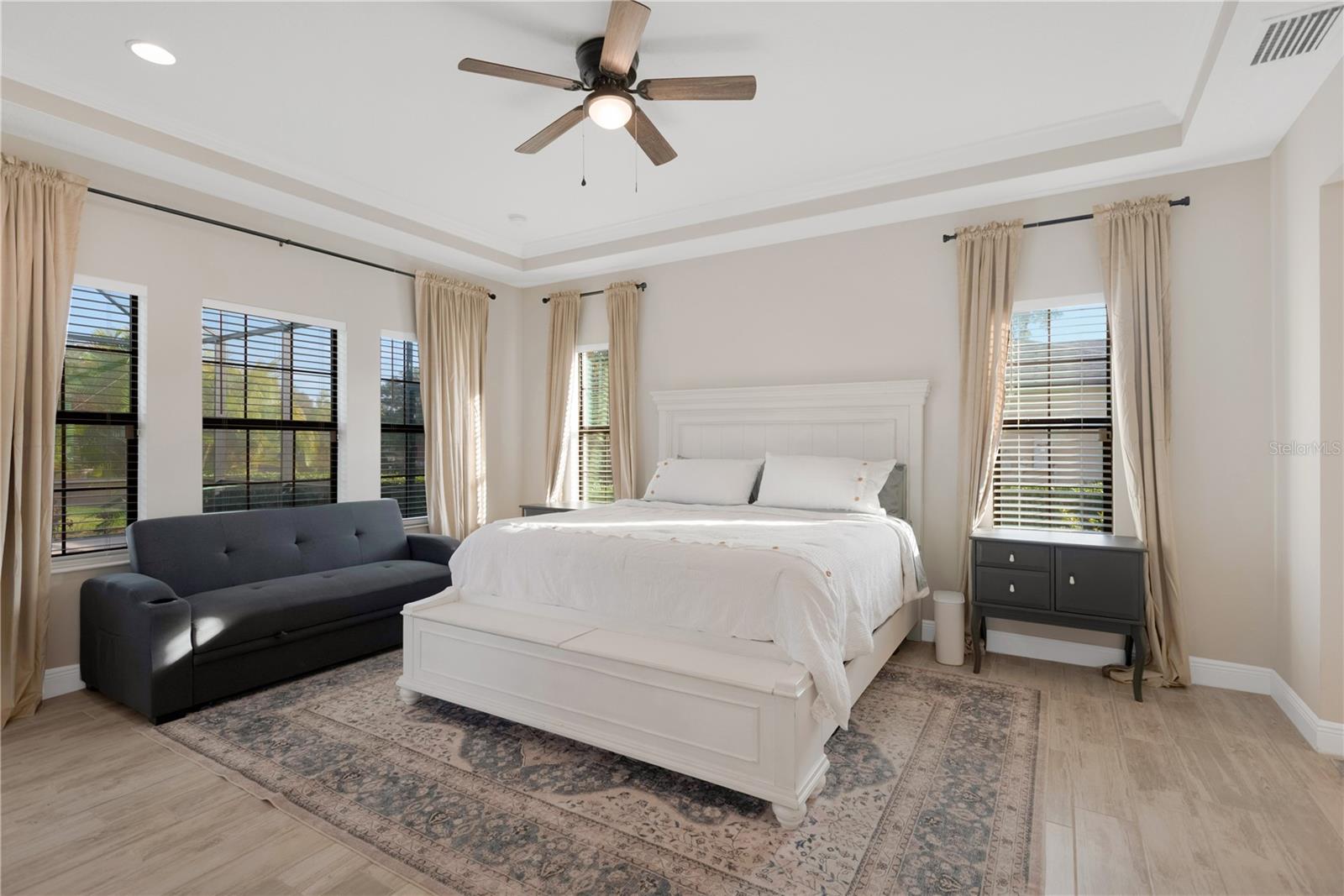 Listing photo id 11 for 3010 Albion Walk Place