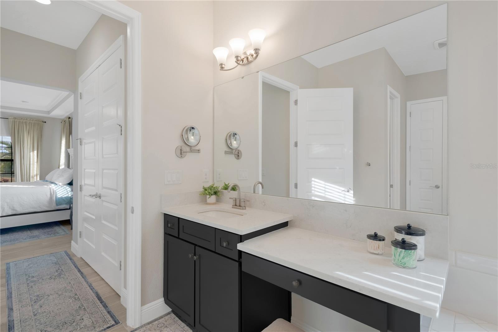 Listing photo id 13 for 3010 Albion Walk Place