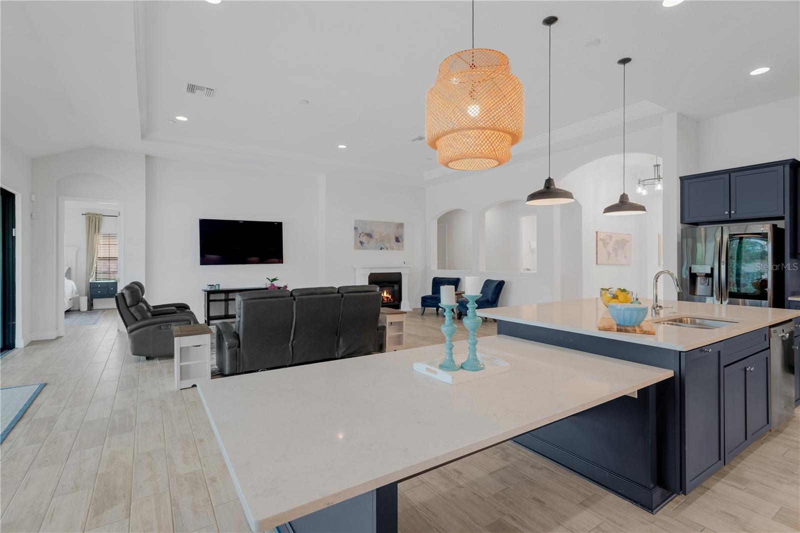 Listing photo id 4 for 3010 Albion Walk Place