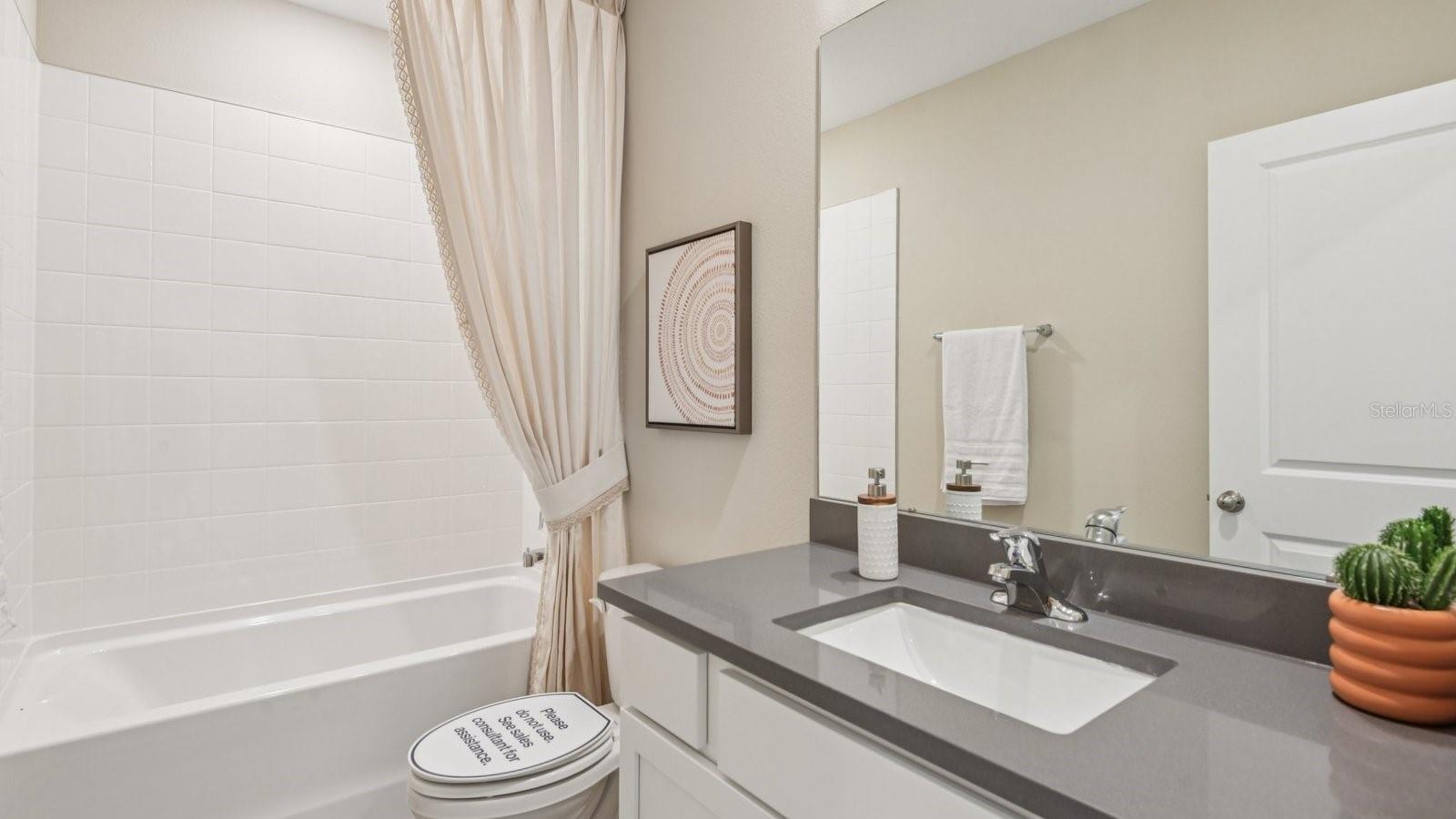 Image 28 of 33 For 17593 Spanish Oak Loop