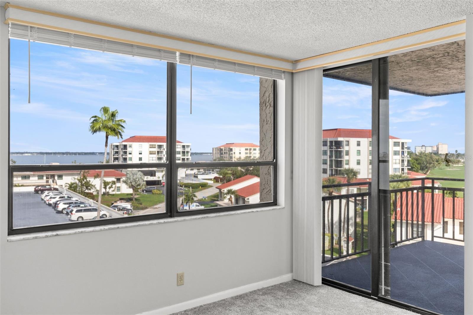 Image 17 of 37 For 6279 Sun Boulevard 503