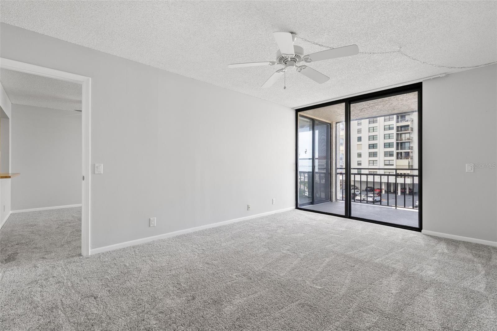 Image 21 of 37 For 6279 Sun Boulevard 503