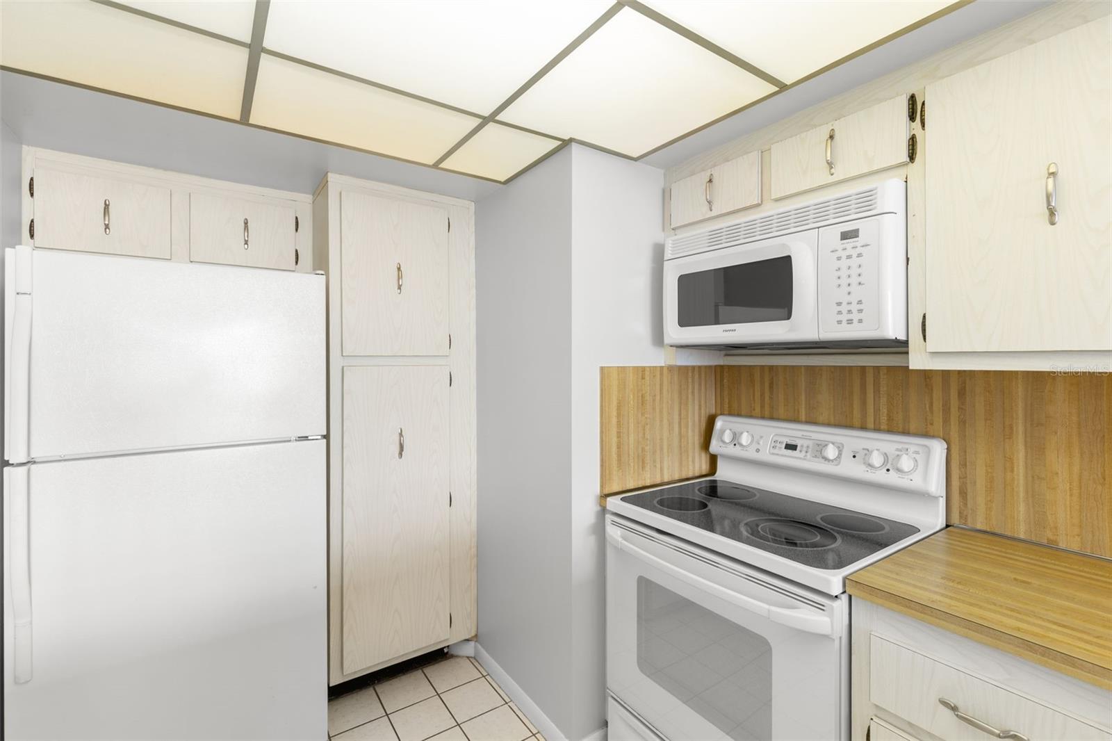 Image 7 of 37 For 6279 Sun Boulevard 503