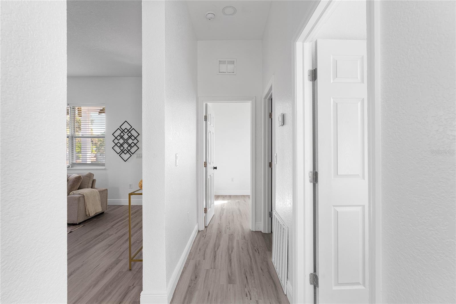 Image 14 of 46 For 1421 35th Street S