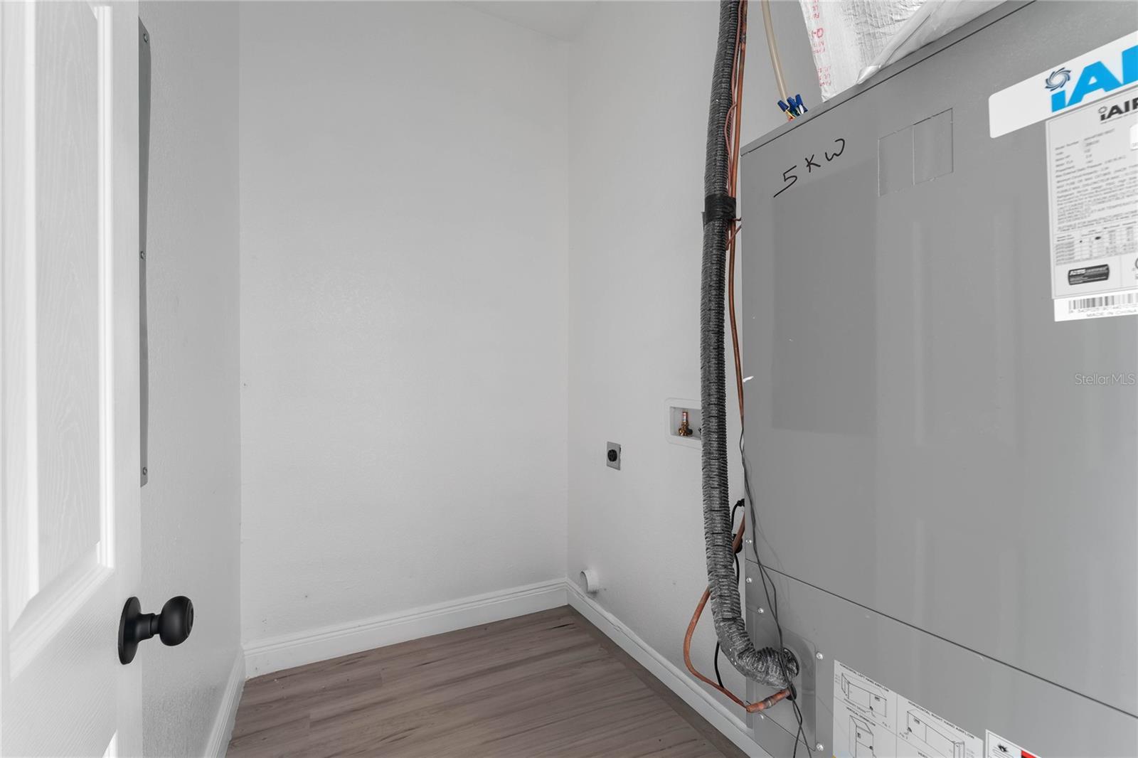 Image 19 of 46 For 1421 35th Street S