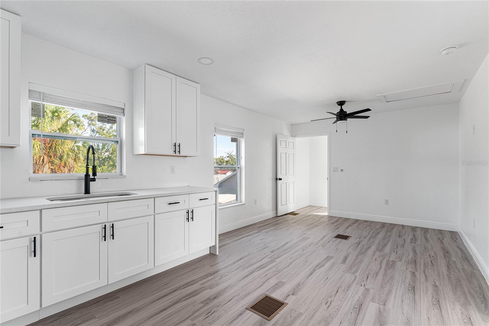 Image 33 of 46 For 1421 35th Street S