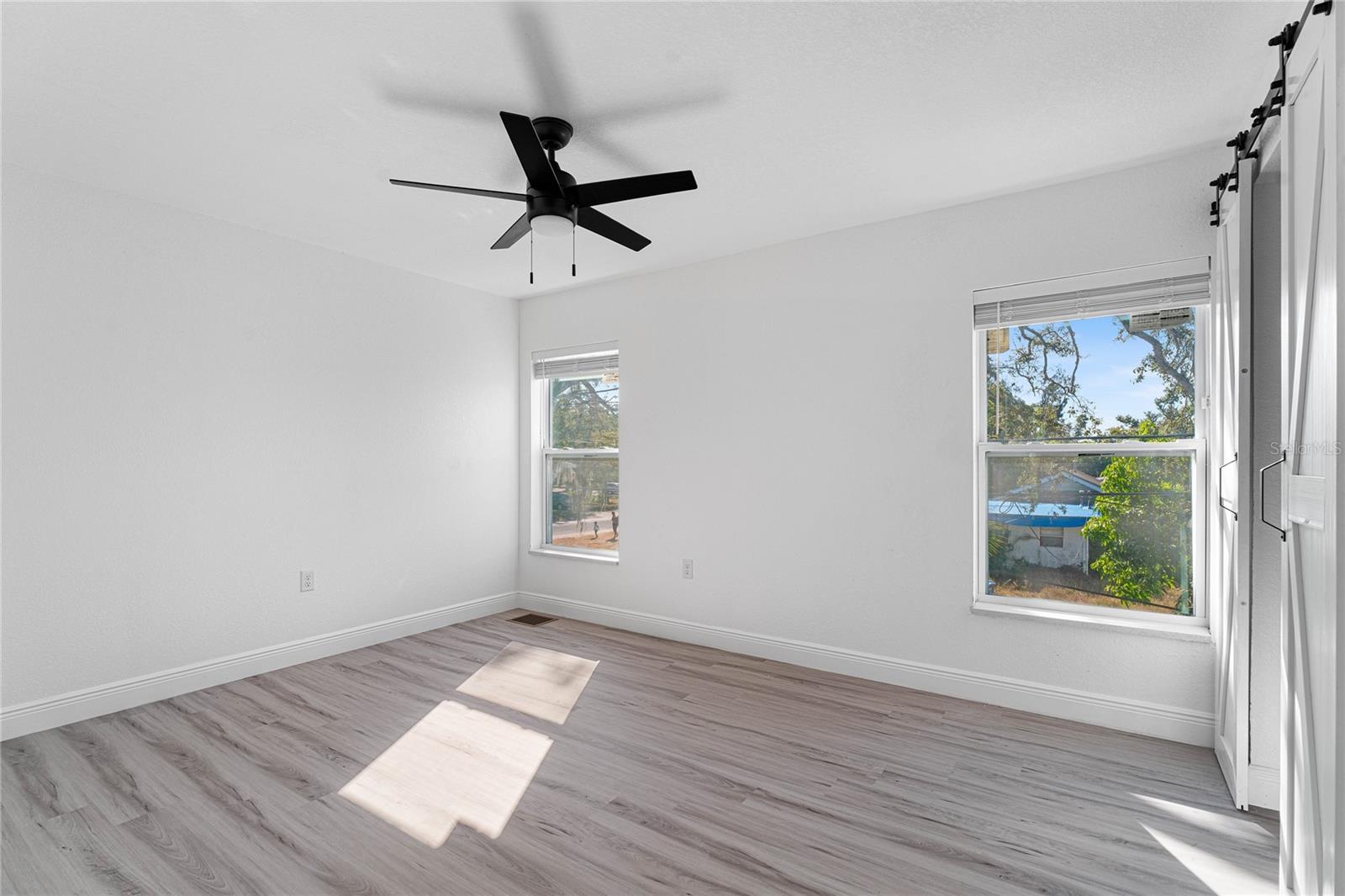 Image 35 of 46 For 1421 35th Street S