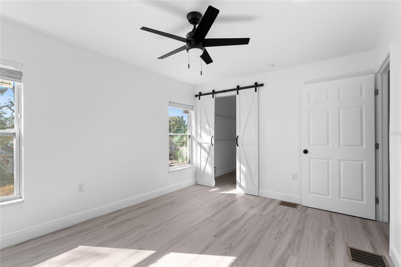 Image 37 of 46 For 1421 35th Street S