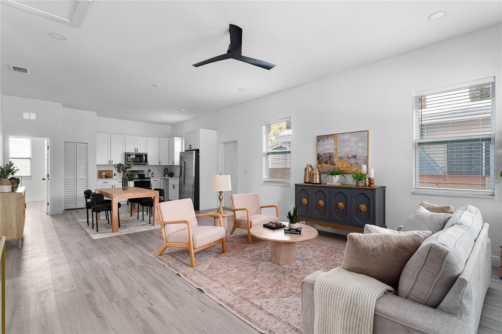 Image 4 of 46 For 1421 35th Street S