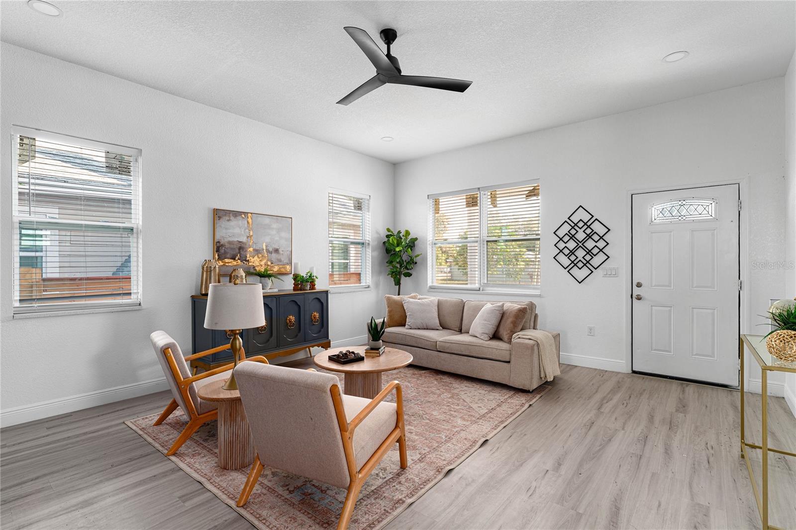 Image 6 of 46 For 1421 35th Street S