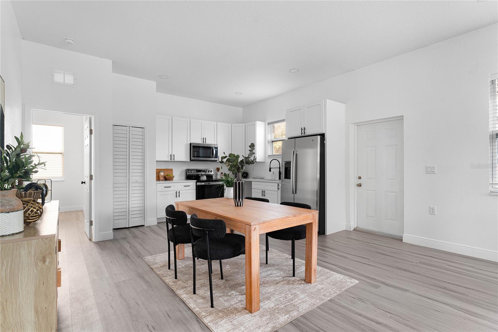 Image 8 of 46 For 1421 35th Street S