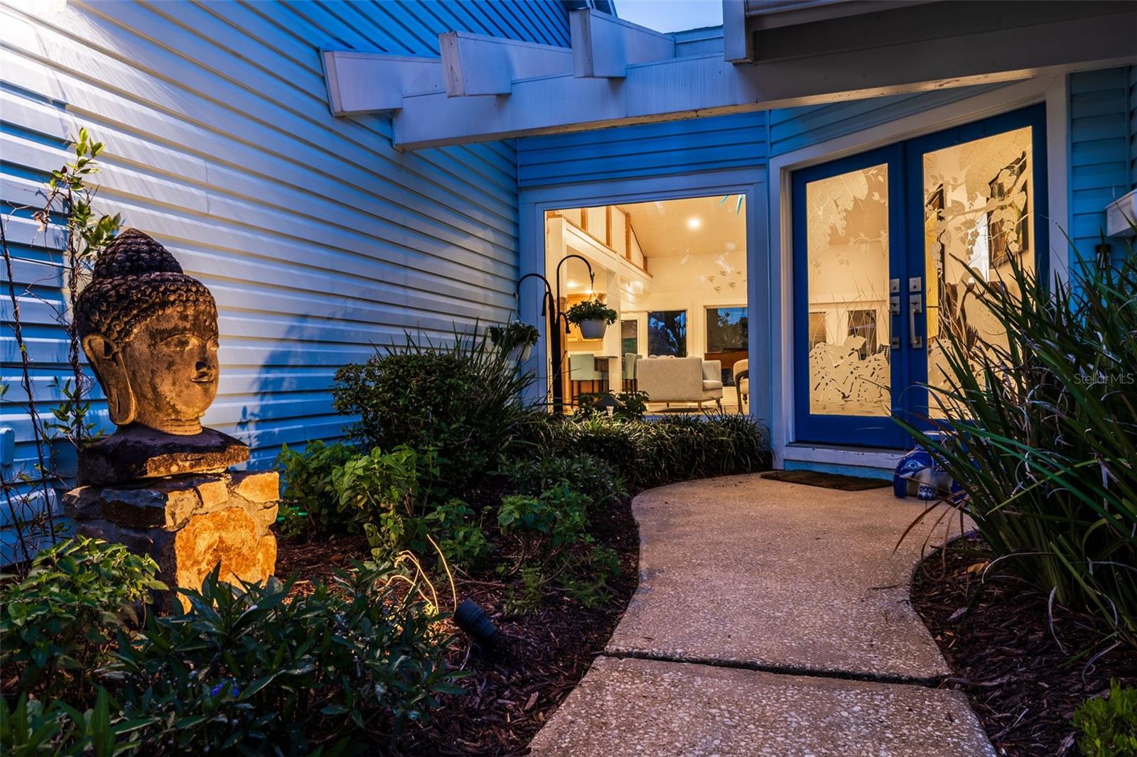 Image 4 of 46 For 935 42nd Avenue N