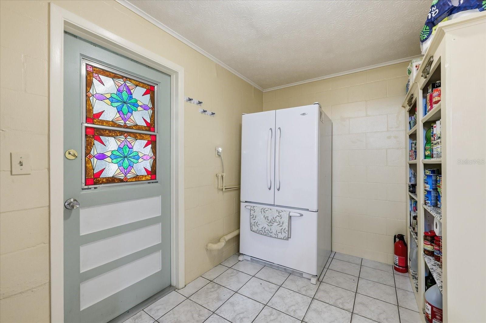 Listing photo id 11 for 12031 Old Hillsborough Avenue