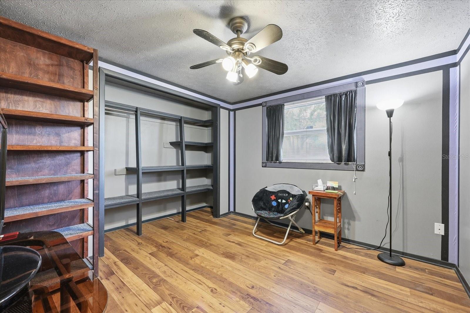 Listing photo id 17 for 12031 Old Hillsborough Avenue