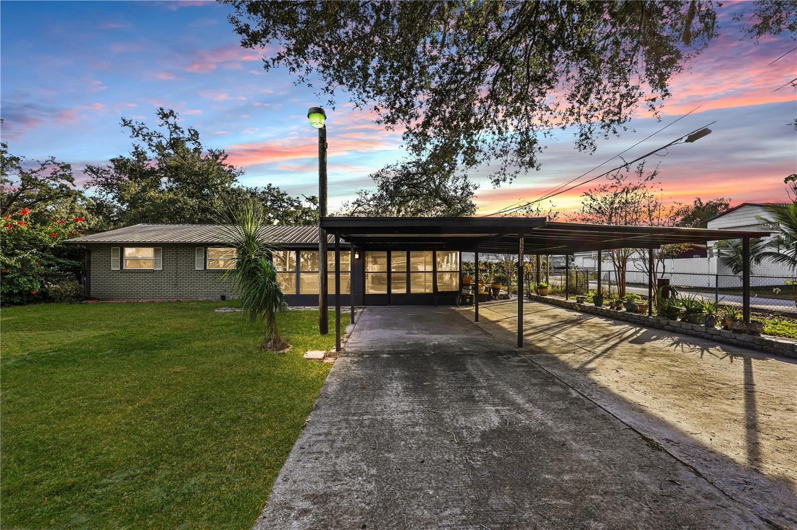 Listing photo id 0 for 12031 Old Hillsborough Avenue