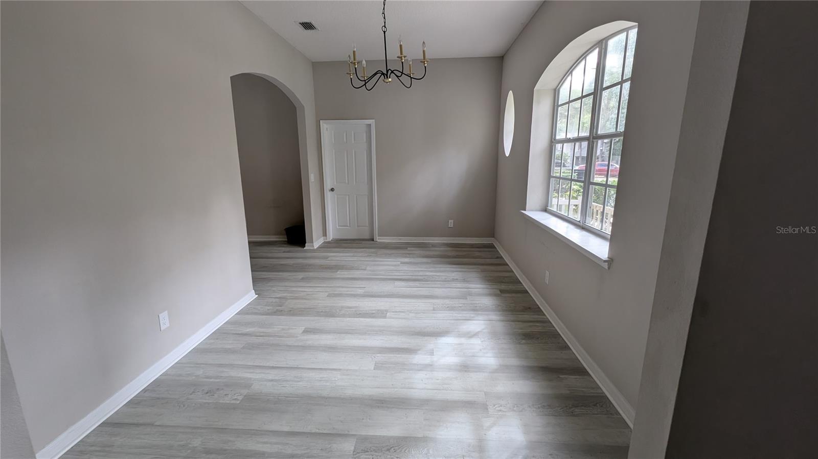 Image 25 of 72 For 2606 Fiddlestick Circle 2606