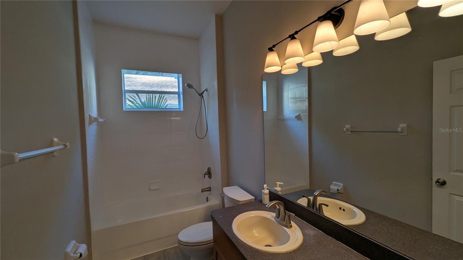 Image 46 of 72 For 2606 Fiddlestick Circle 2606