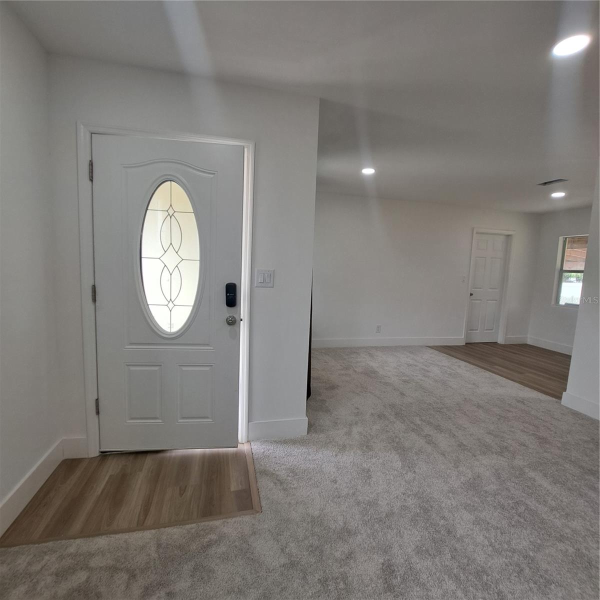 Image 5 of 32 For 2851 28th Avenue N