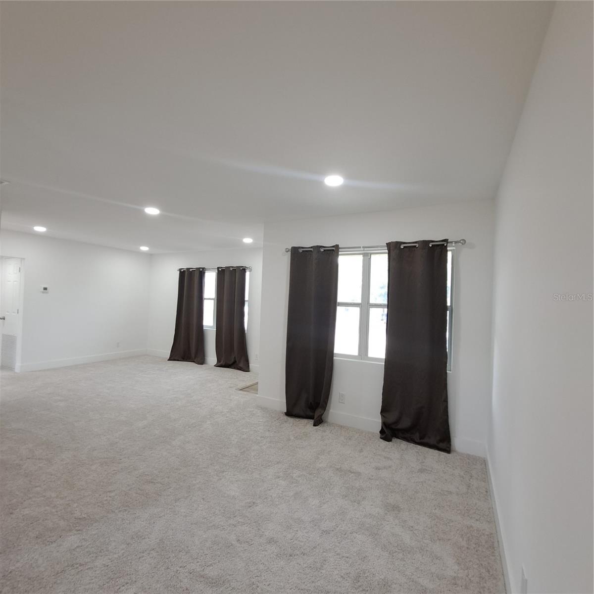 Image 7 of 32 For 2851 28th Avenue N