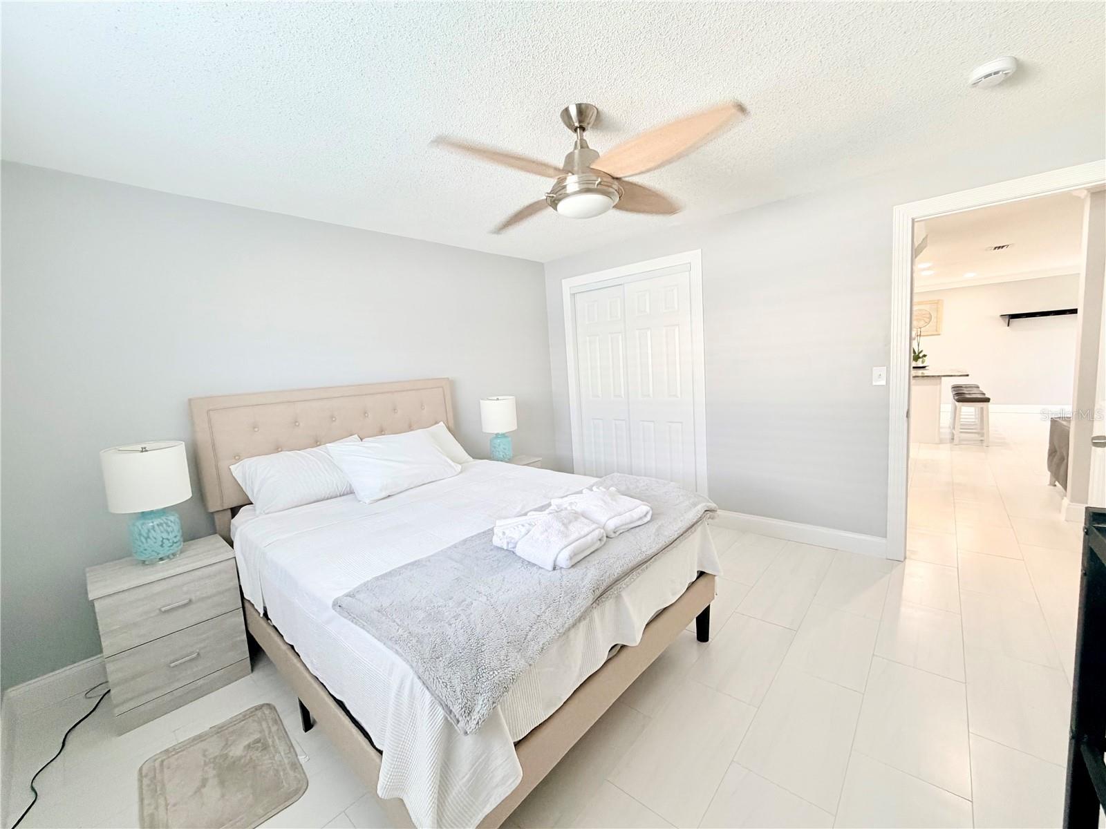 Image 11 of 31 For 2513 Gulf Boulevard