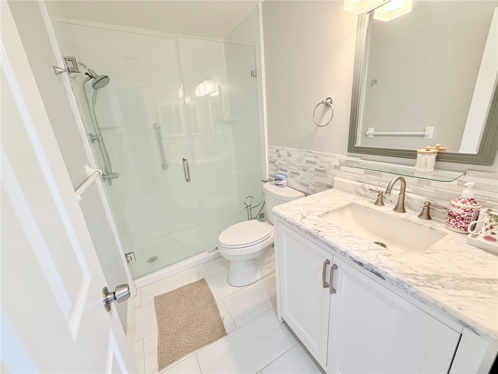 Image 13 of 31 For 2513 Gulf Boulevard