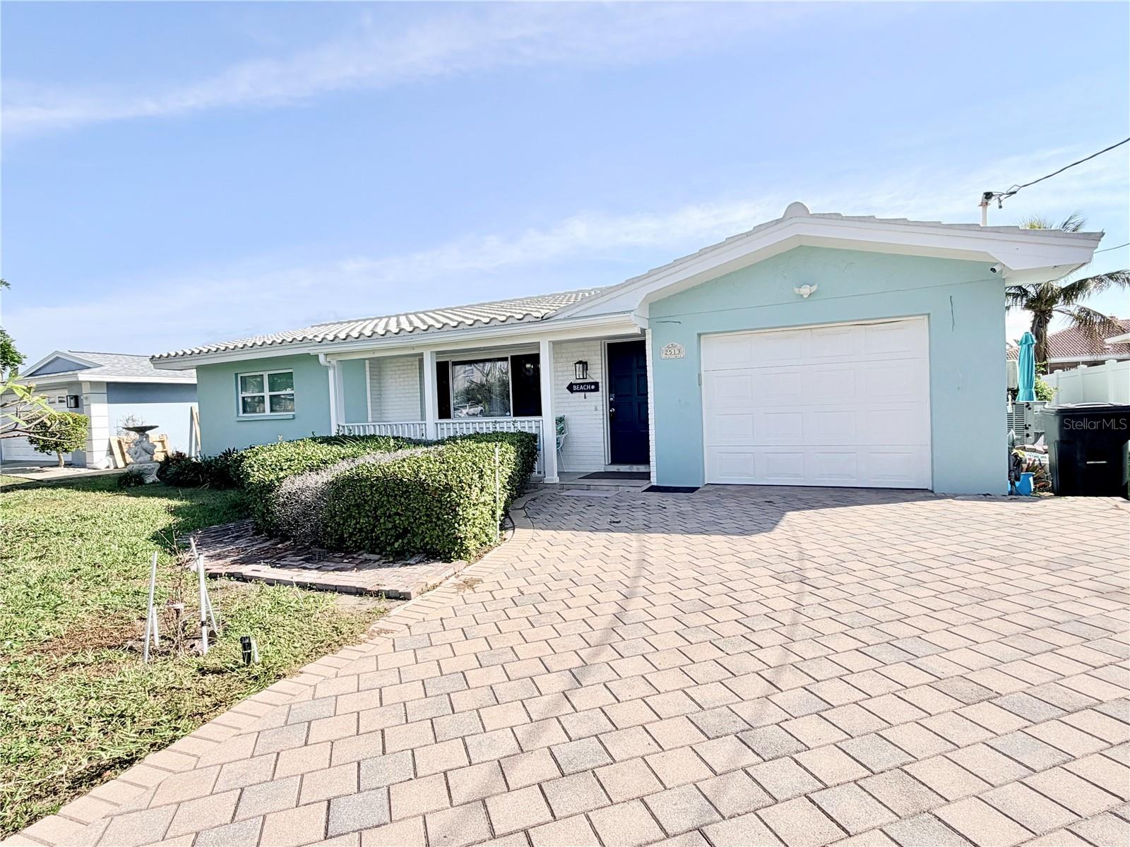 Image 2 of 31 For 2513 Gulf Boulevard