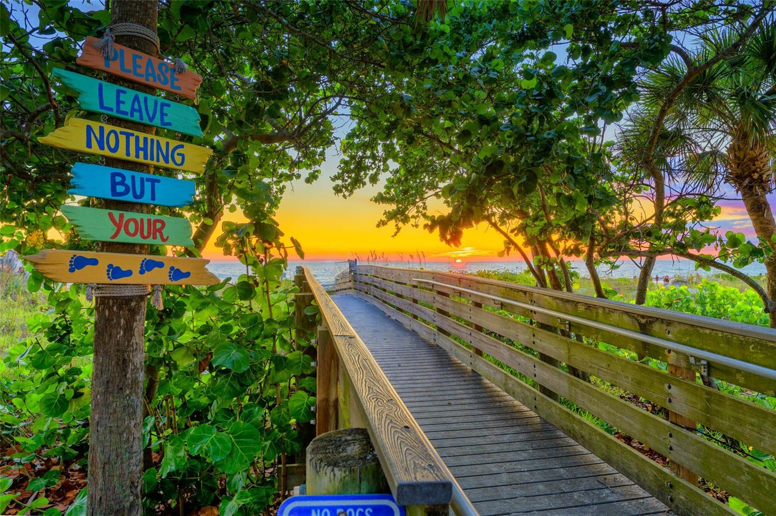 Image 30 of 33 For 19925 Gulf Boulevard 402