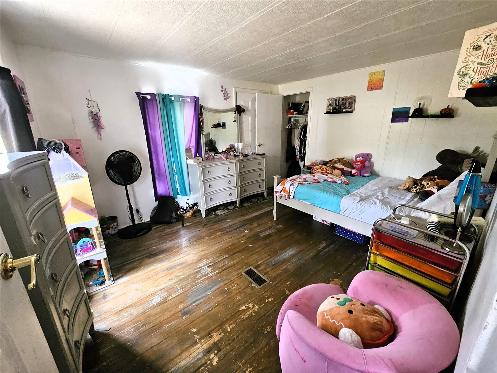 Image 4 of 38 For 4211 Lowell Lane