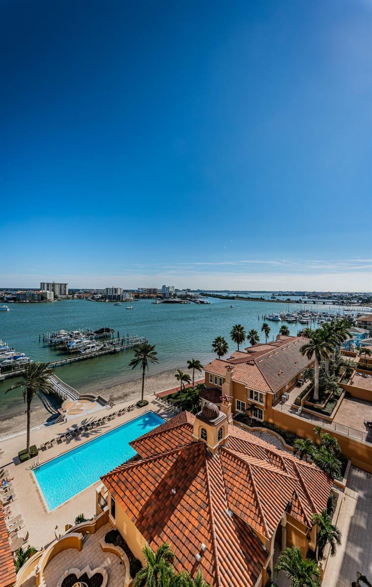 Image 18 of 86 For 521 Mandalay Avenue 907