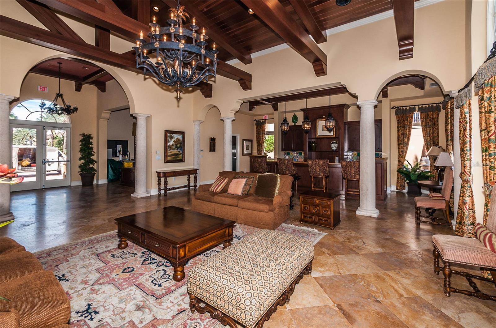 Image 64 of 86 For 521 Mandalay Avenue 907