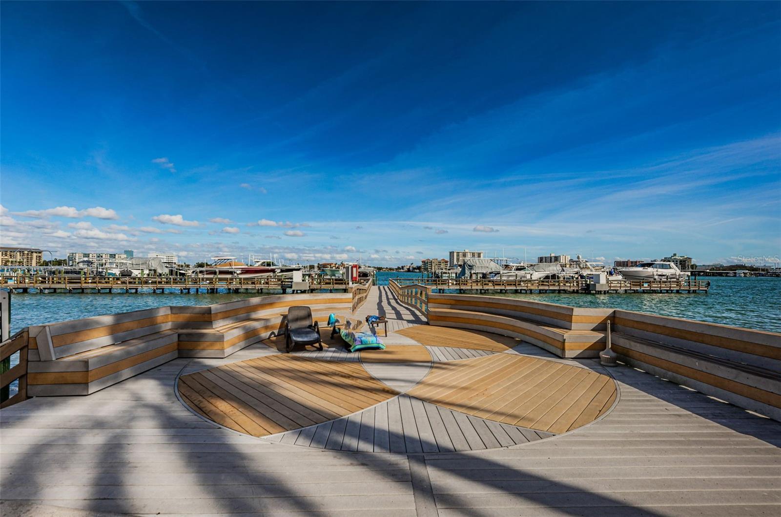 Image 80 of 86 For 521 Mandalay Avenue 907