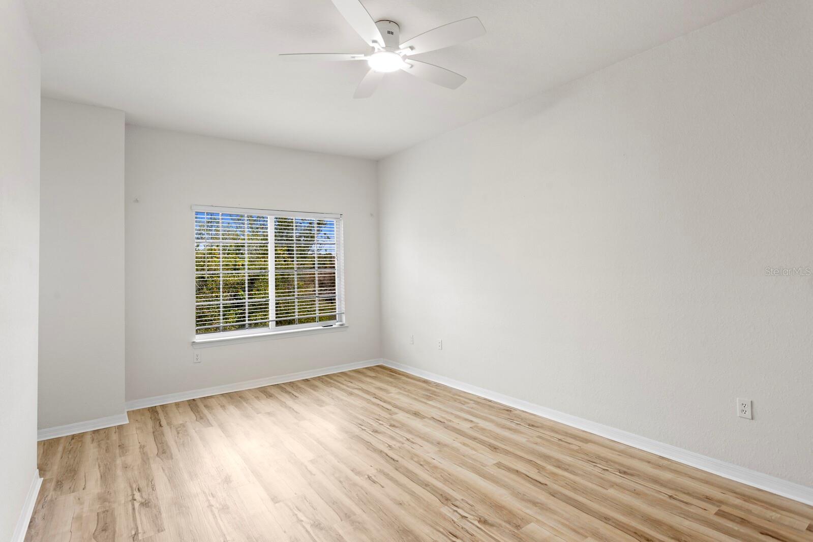 Image 15 of 46 For 9831 Meadow Field Circle 9831