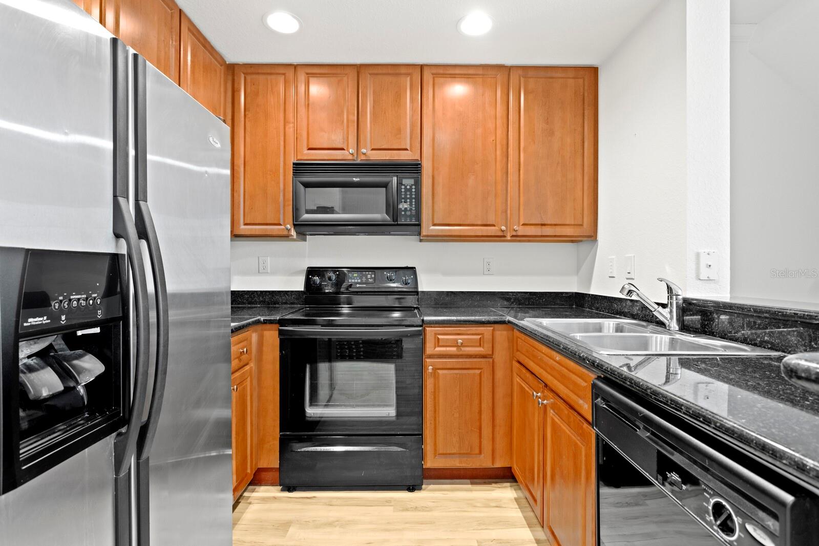 Image 5 of 46 For 9831 Meadow Field Circle 9831