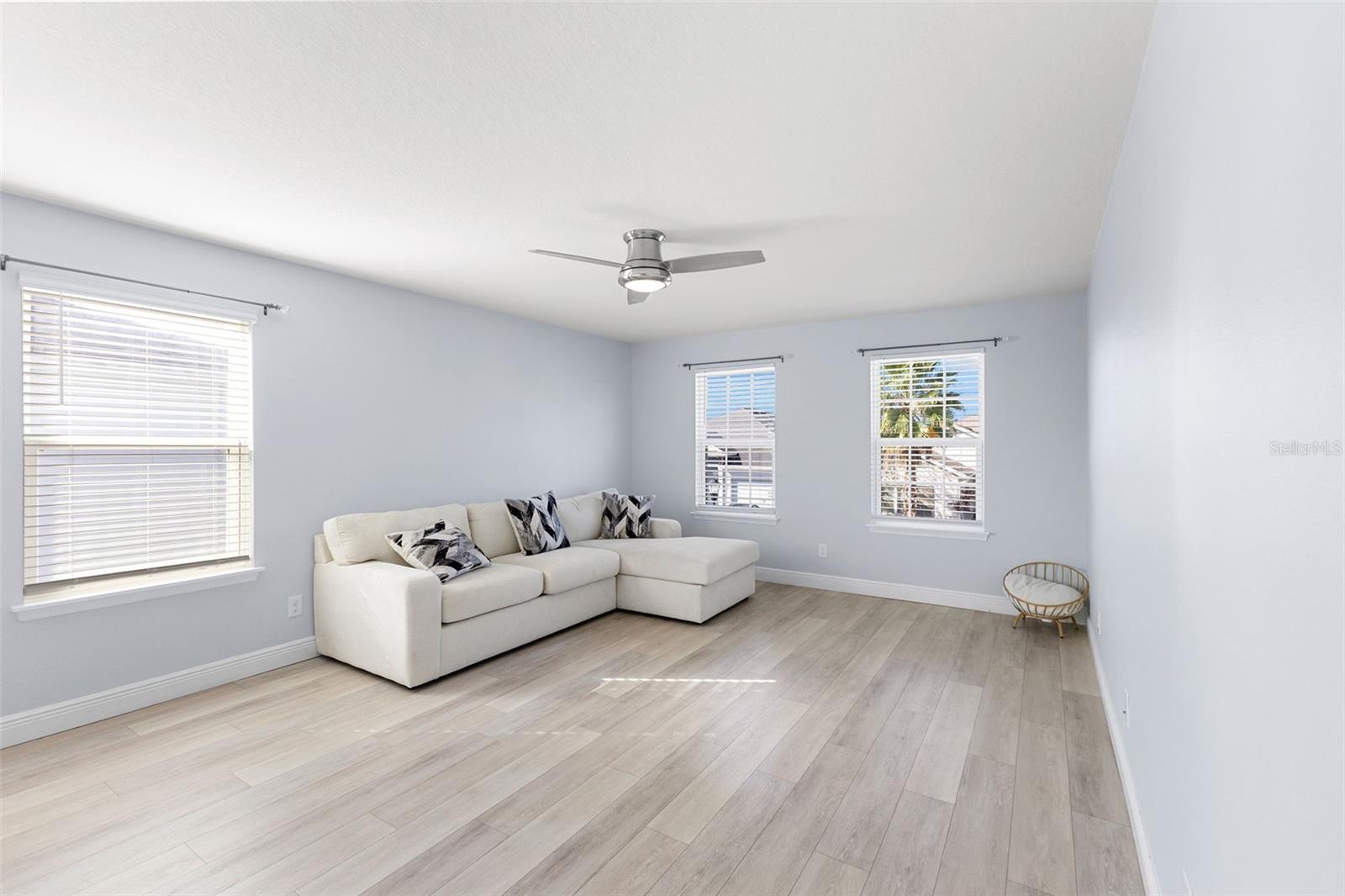 Image 22 of 55 For 11702 Lake Lucaya Drive