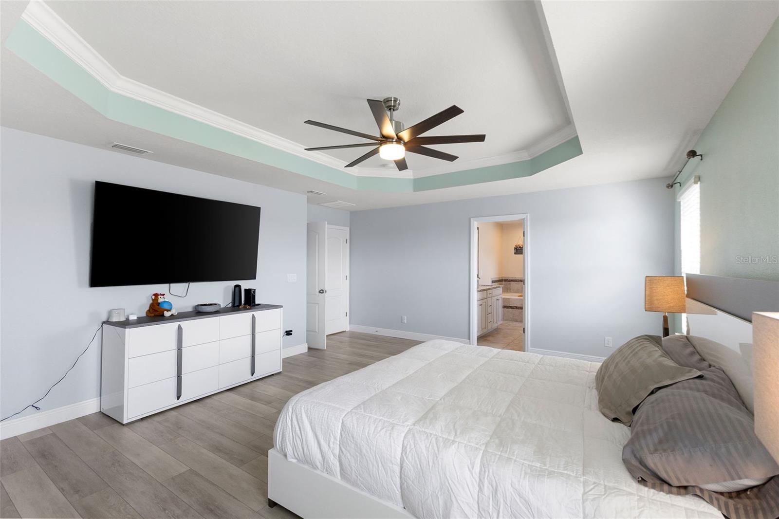 Image 24 of 55 For 11702 Lake Lucaya Drive