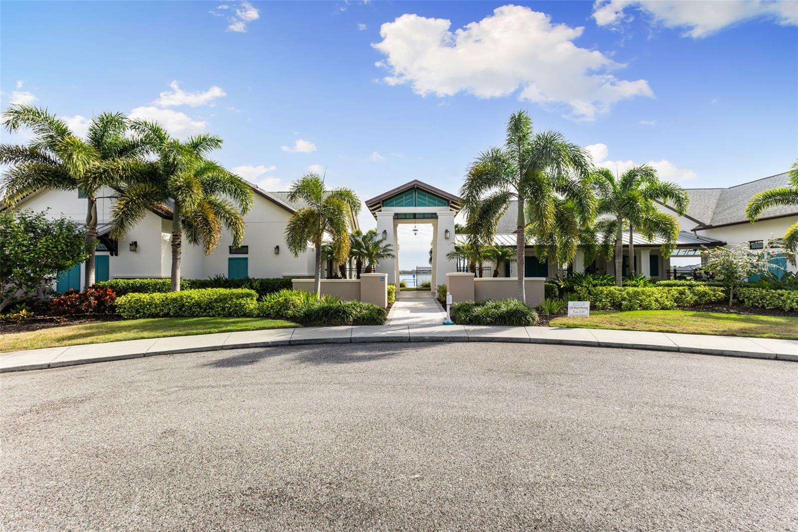 Image 41 of 55 For 11702 Lake Lucaya Drive